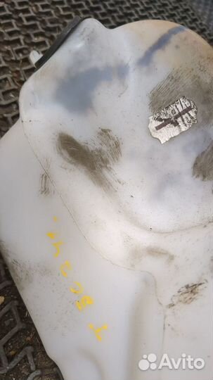 Бачок омывателя Nissan Qashqai, 2013