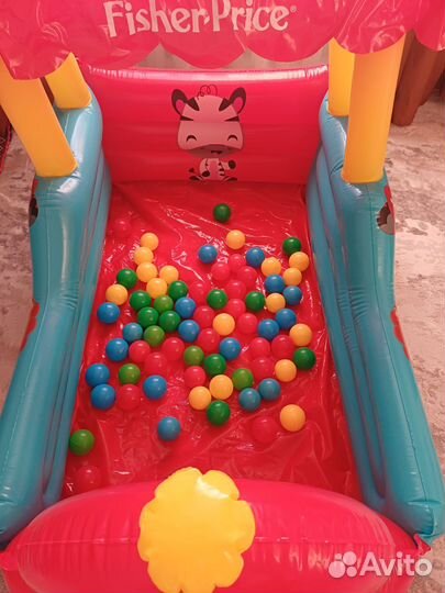 Надувной паровоз с шариками