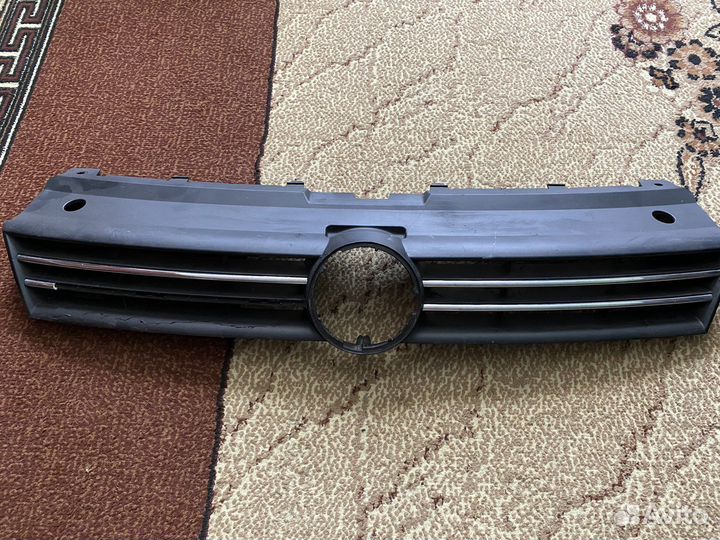 Решетка радиатора Polo Sedan