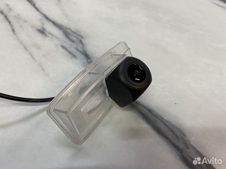 Камера заднего вида Ниссан х Трейл
