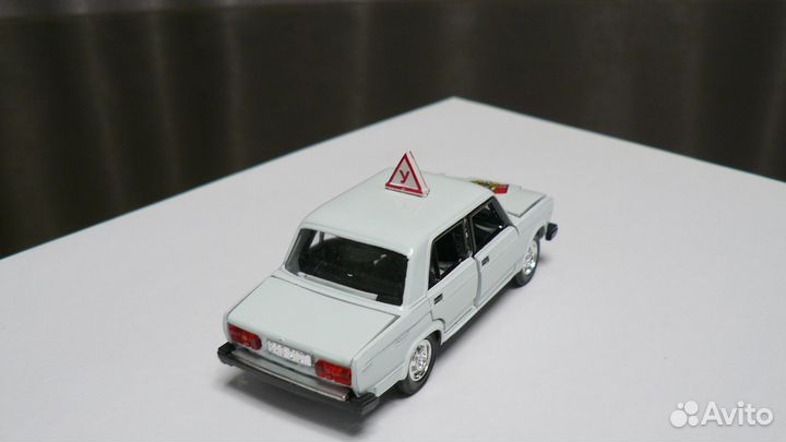 Ваз 2107 модель 1/43