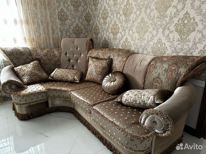 Угловой диван бу