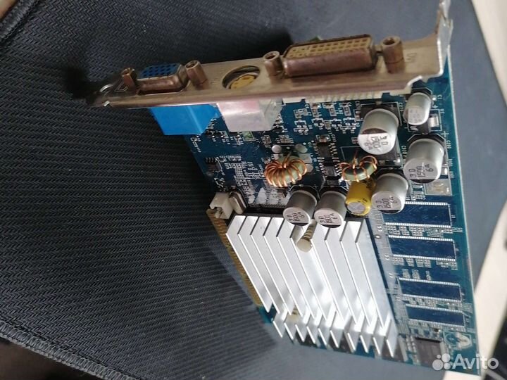 Видеокарта Siluro fx5200 Rev 2.0