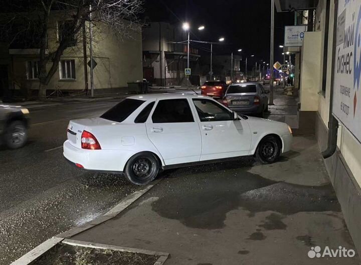 LADA Priora 1.6 МТ, 2012, битый, 326 000 км