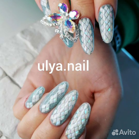 Наращивание ногтей