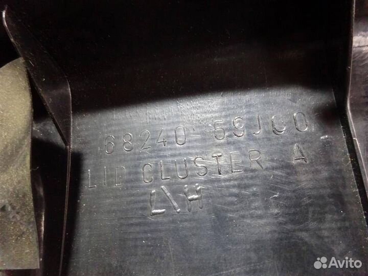 Накладка панели приборов Nissan Primera P10E 1990