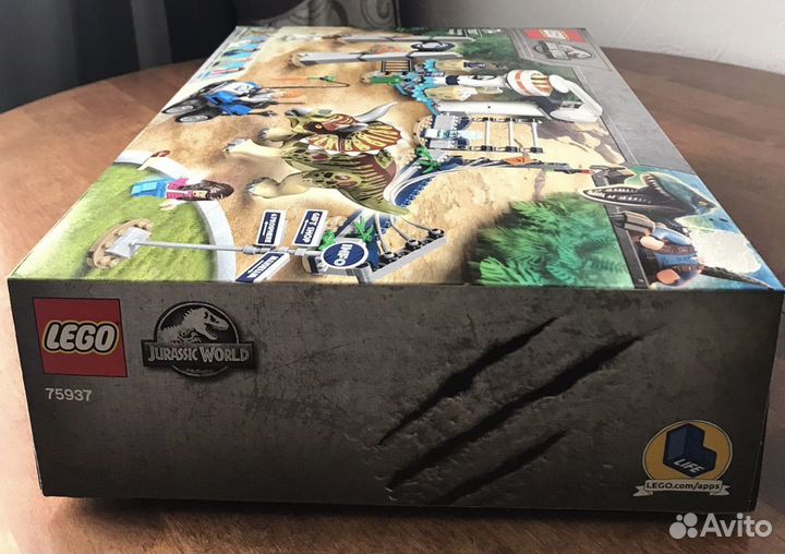 Лего 75937 Нападение трицератопса