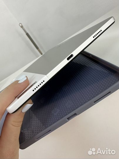 Планшет Lenovo Tab P11 TB-J606L серебристый