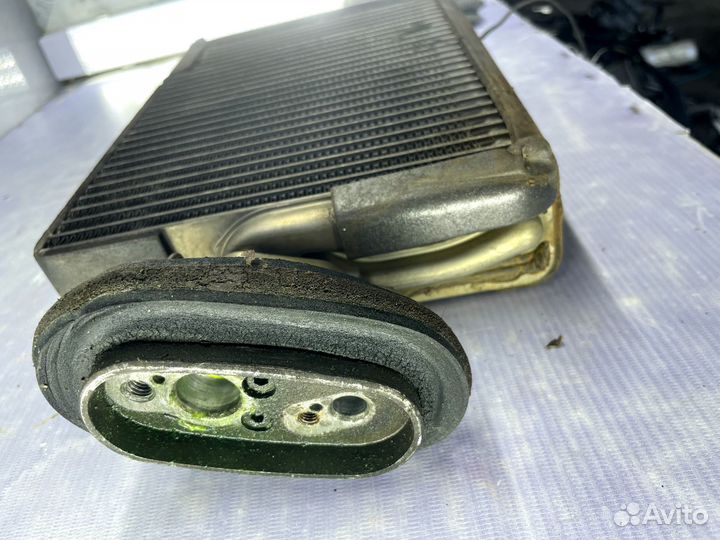 Радиатор кондиционера Nissan Wingroad Y11