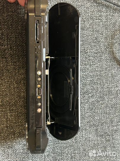 Sony PSP e 1008 + игры