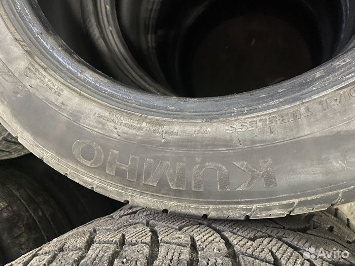 Kumho 722 225/55 R18 98V