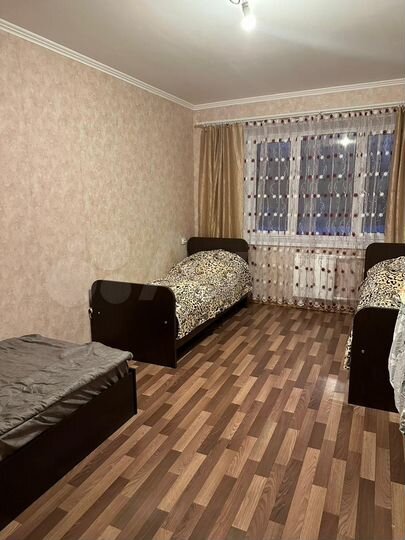 2-к. квартира, 60 м², 1/5 эт.