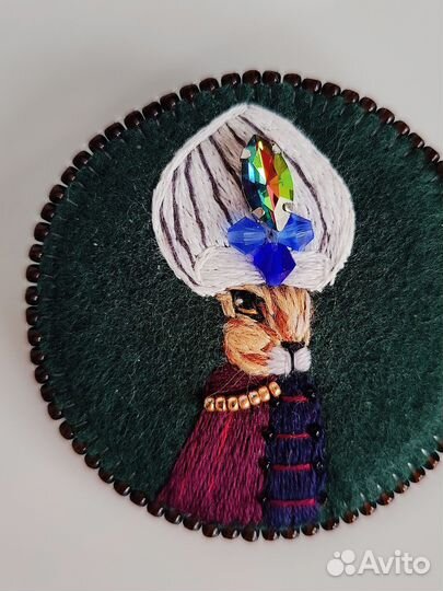 Брошь заяц шейх алмаз восток аладдин вышитая