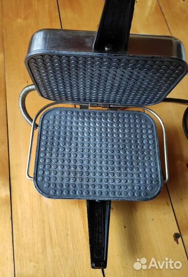 Электрогриль с противнем - вафельница СССР
