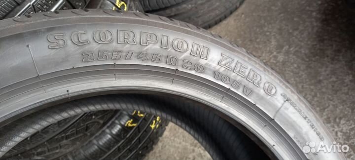 Pirelli Scorpion Zero 255/45 R20 105V
