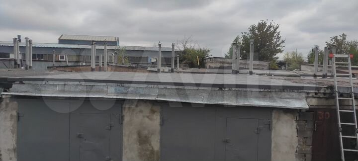 Гараж, > 30 м²