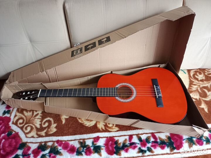 Новая классическая гитара