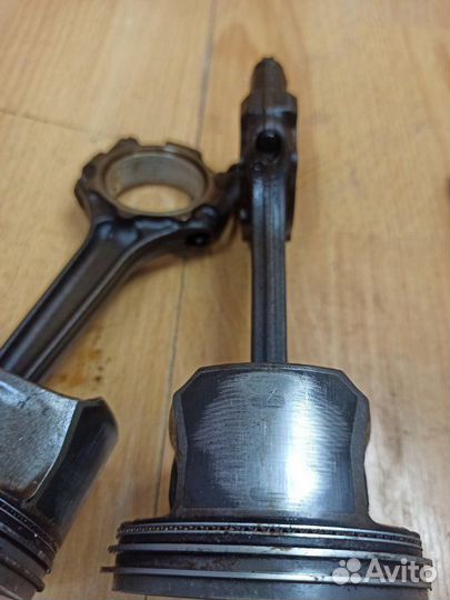 Поршень Opel Astra H хетчбэк 5-ти дв. Z16XEP 2006