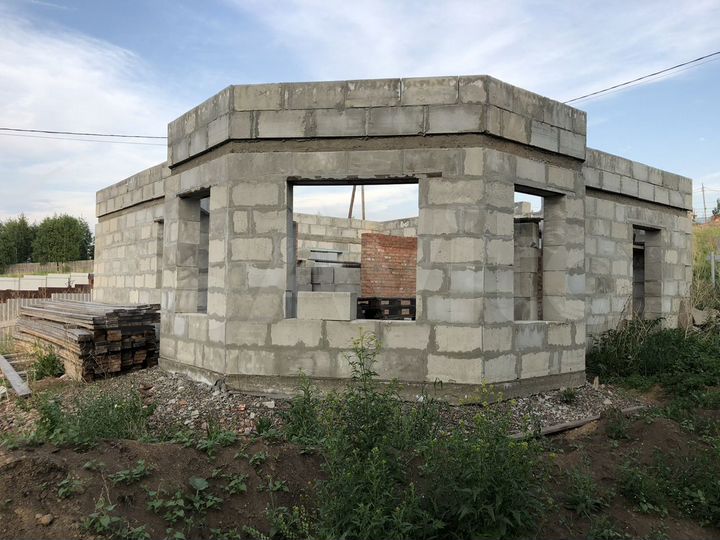 Дом 180 м² на участке 15 сот.