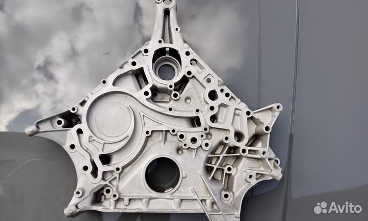 Крышка передняя двс R 272 015 12 02