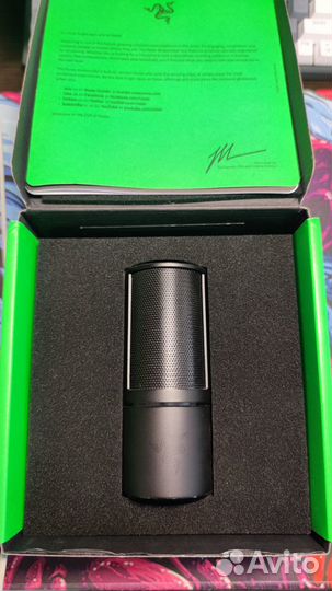 Микрофон Razer Seiren X