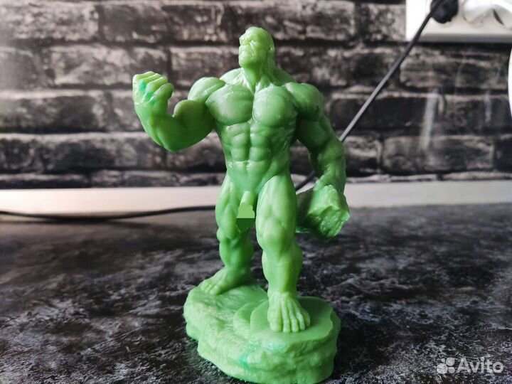 Модель Hulk 18+