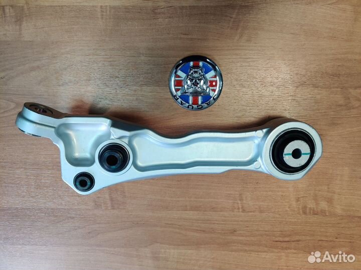 Рычаг передний левый прямой Jaguar XF