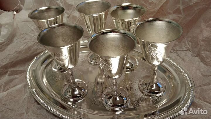 Подарочный набор рюмок с подносом 