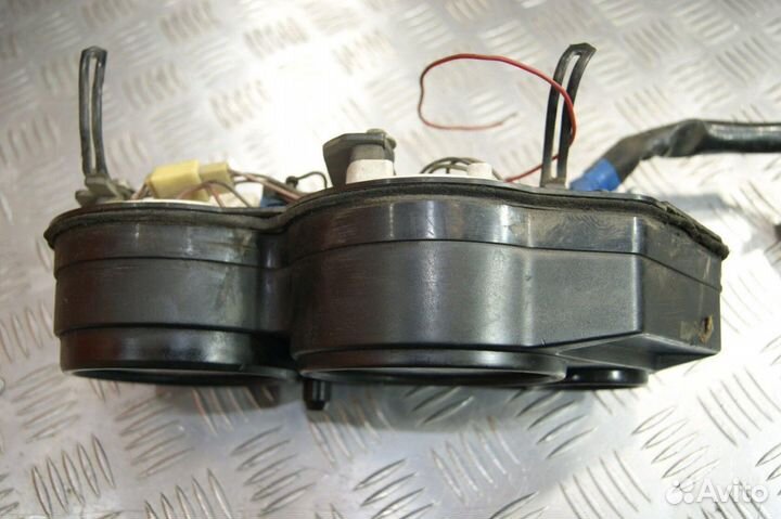 Панель приборов Kawasaki ZZR400-1