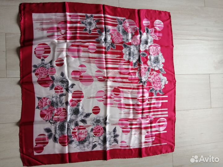 Павловопосадские платки шёлковые атласные