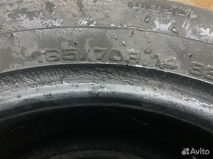 Kumho I'Zen KW32 185/70 R14 88