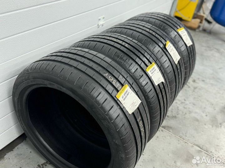 Dunlop SP Sport Maxx 060+ 245/45 R19 и 275/40 R19 102Y