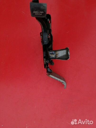 Педаль стояночного тормоза Toyota Camry XV40 2grfe