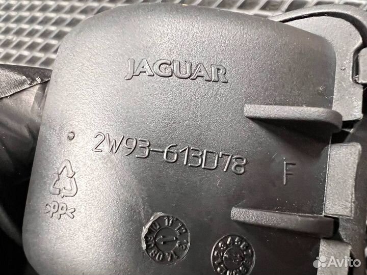 Заглушка isofix Jaguar XF XJ XJ