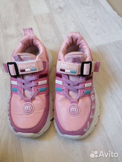 Кроссовки для девочки