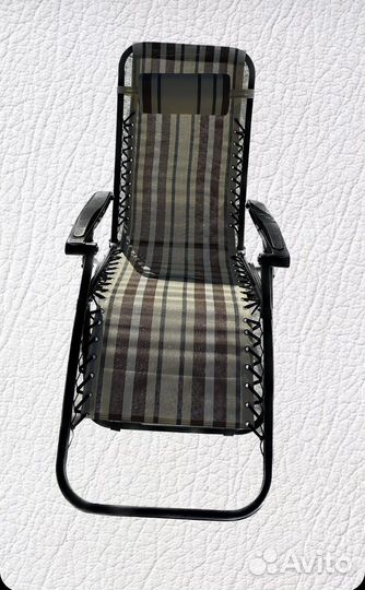Шезлонг - кресло складное