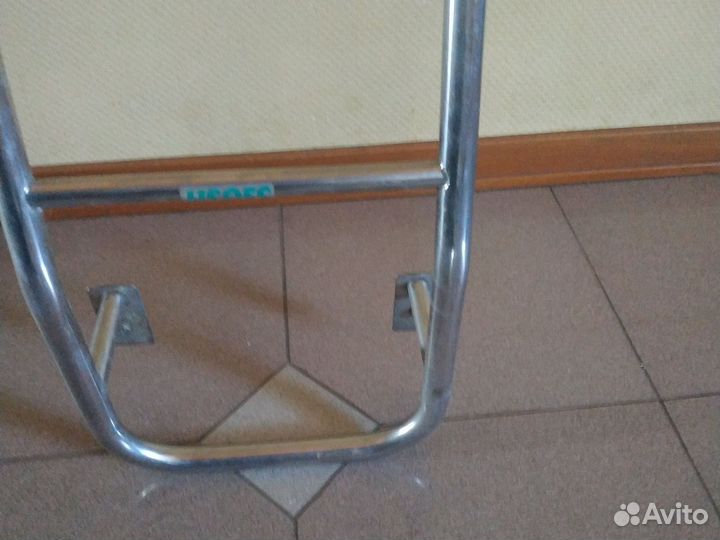 Лестница из нержавейки. для Ленд Крузер 80/и т.д