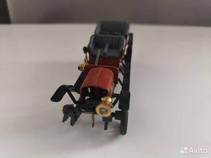 Модель автомобиля Руссобалт с24/30 дубль фаэтон