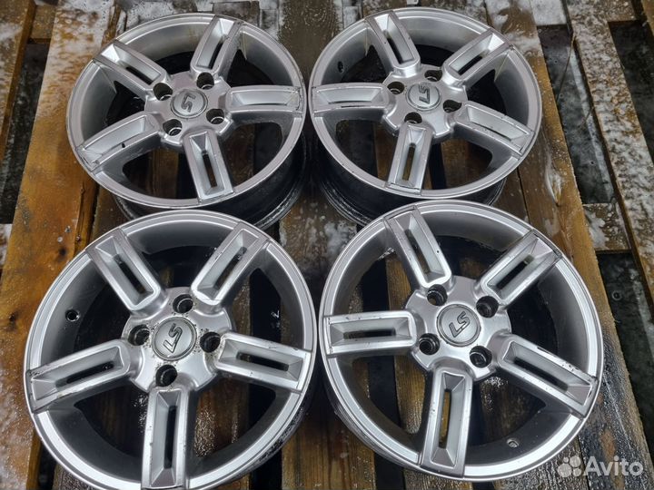 Комплект литых дисков 4х100