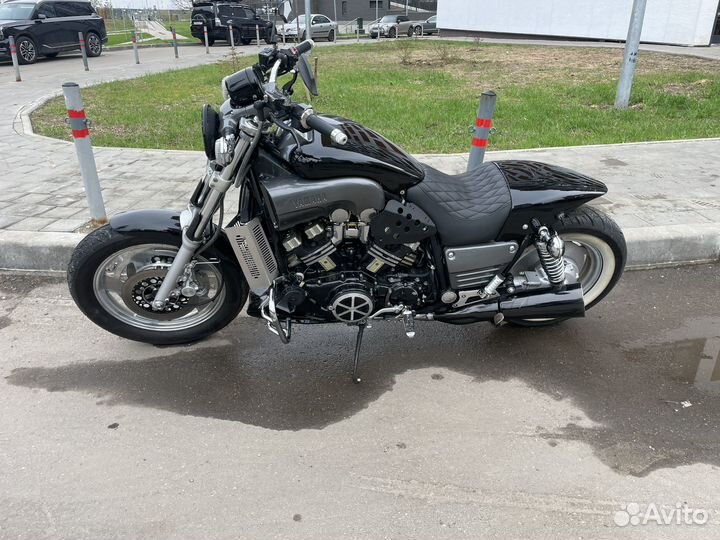 Yamaha V Max 1200