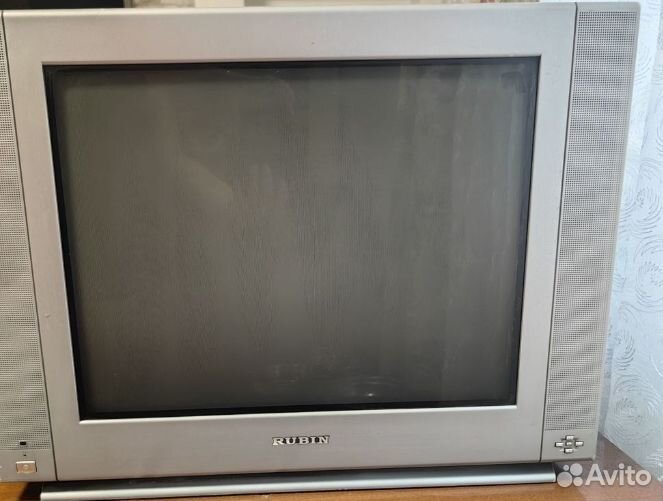 Продам.Телевизор рубин,Торг