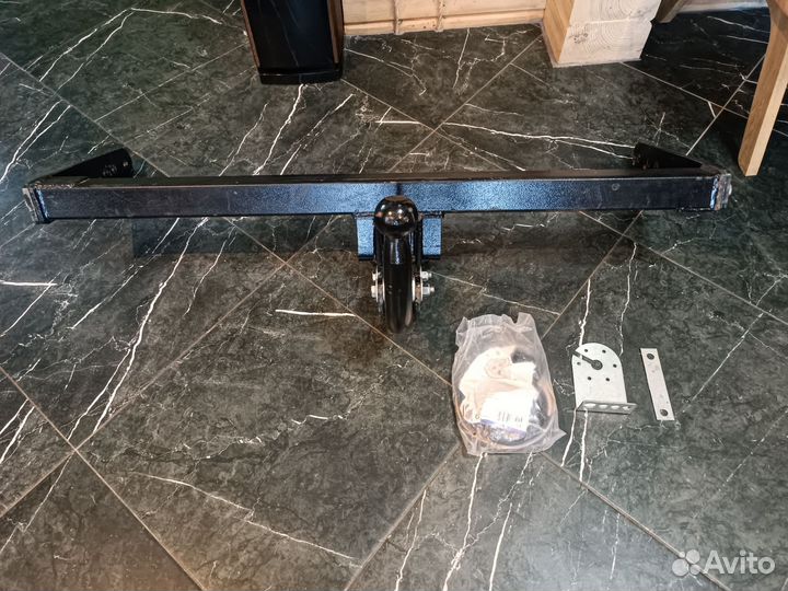 Фаркоп Nissan almera n16