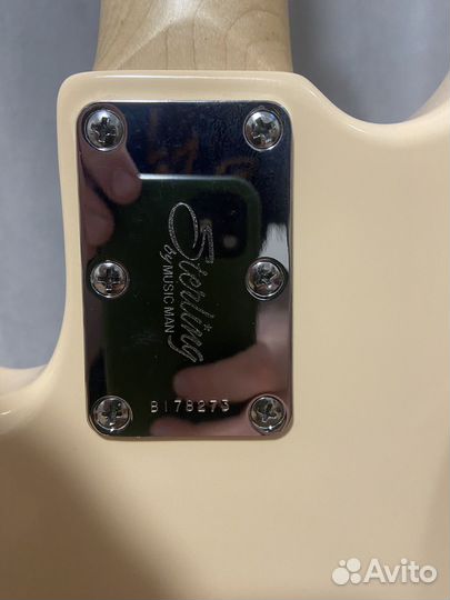 Бас гитара sterling by music man