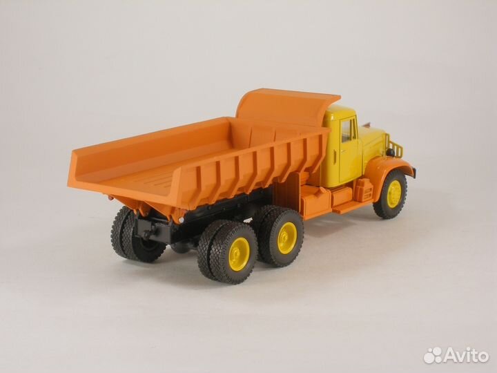 Краз-222/256Б (1966-69г) желто-оранжевый Н767