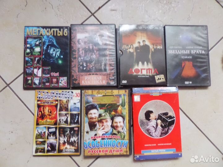 Dvd диски, фильмы и музыка. цена за все 62 штуки