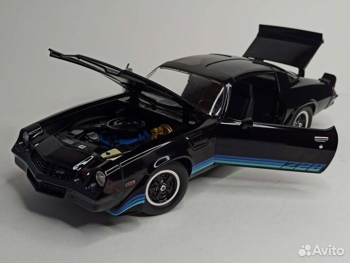 Chevrolet Camaro Z28 1981 Greenlight 1:18