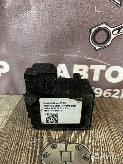 Блок клапанов пневмоподвески Kia quoris 3.8