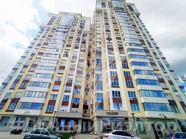 2-к. квартира, 70 м², 8/24 эт.
