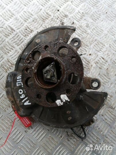 Кулак поворотный прав. перед. Mercedes-Benz A160