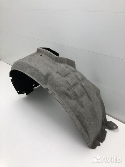 Подкрылок передний правый LADA Largus